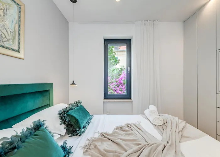 Lägenhet Location! Spacious Lux -5 Min From & Centre