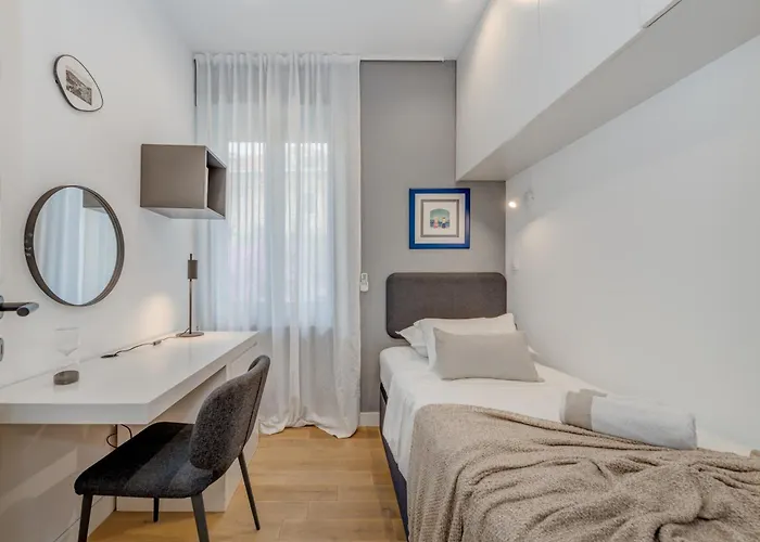 Lägenhet Location! Spacious Lux -5 Min From & Centre