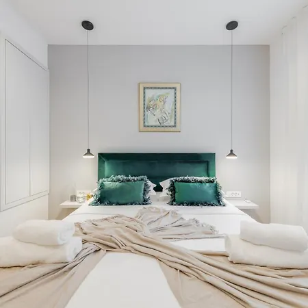 Appartamento Location! Spacious Lux -5 Min From & Centre